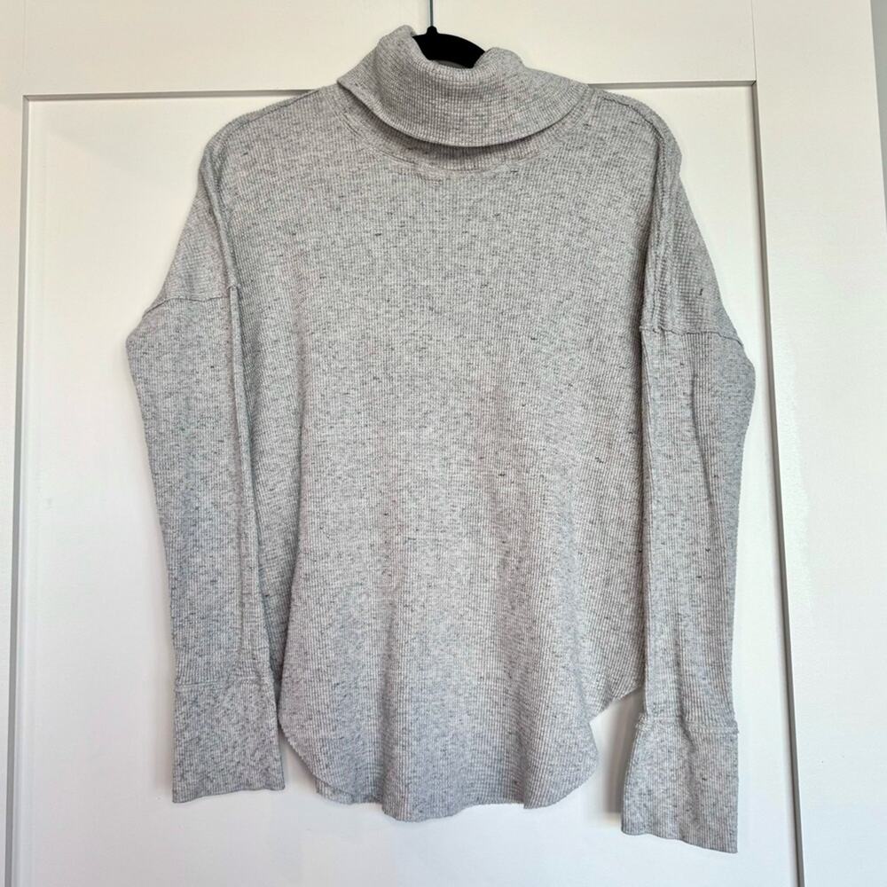 TNA Light Gray Long Sleeve Shirt